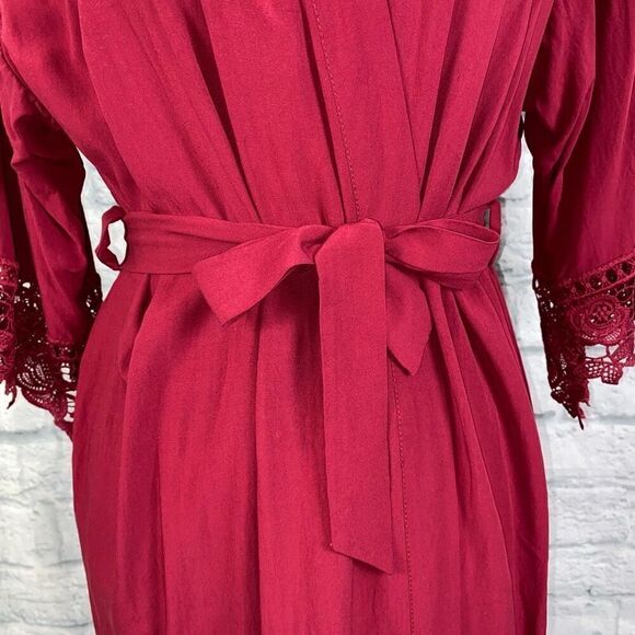 Women’s tie front robe with lace trim burgundy color sz small - Picture 3 of 10